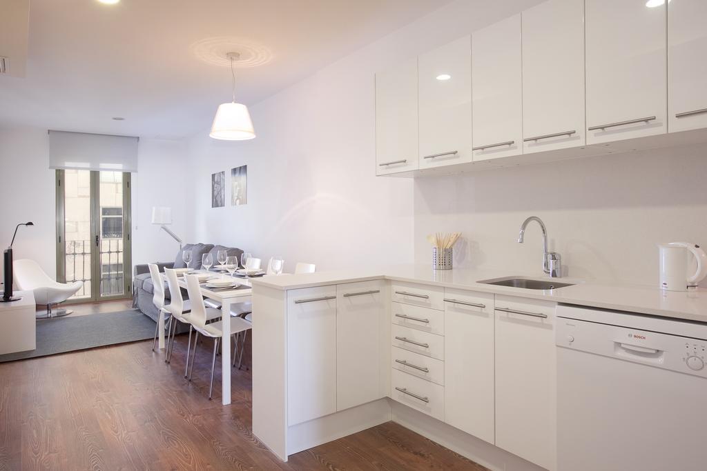Blackandwhitehome Montjuïc-Fira Барселона Стая снимка