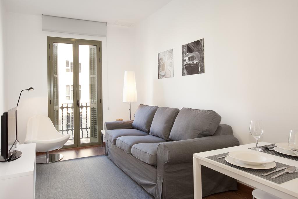 Blackandwhitehome Montjuïc-Fira Барселона Стая снимка