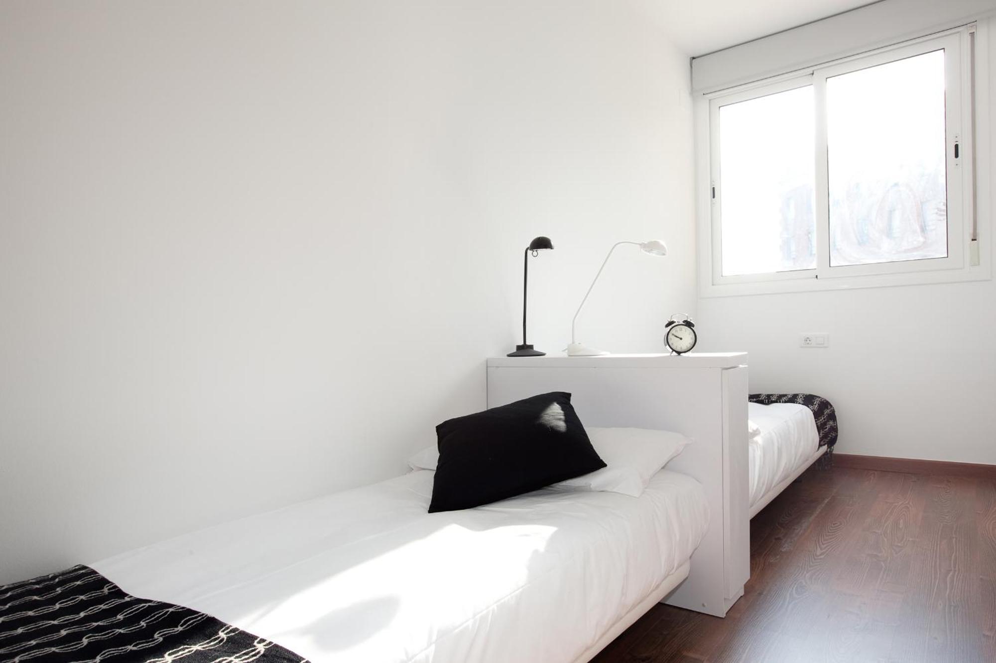 Blackandwhitehome Montjuïc-Fira Барселона Екстериор снимка