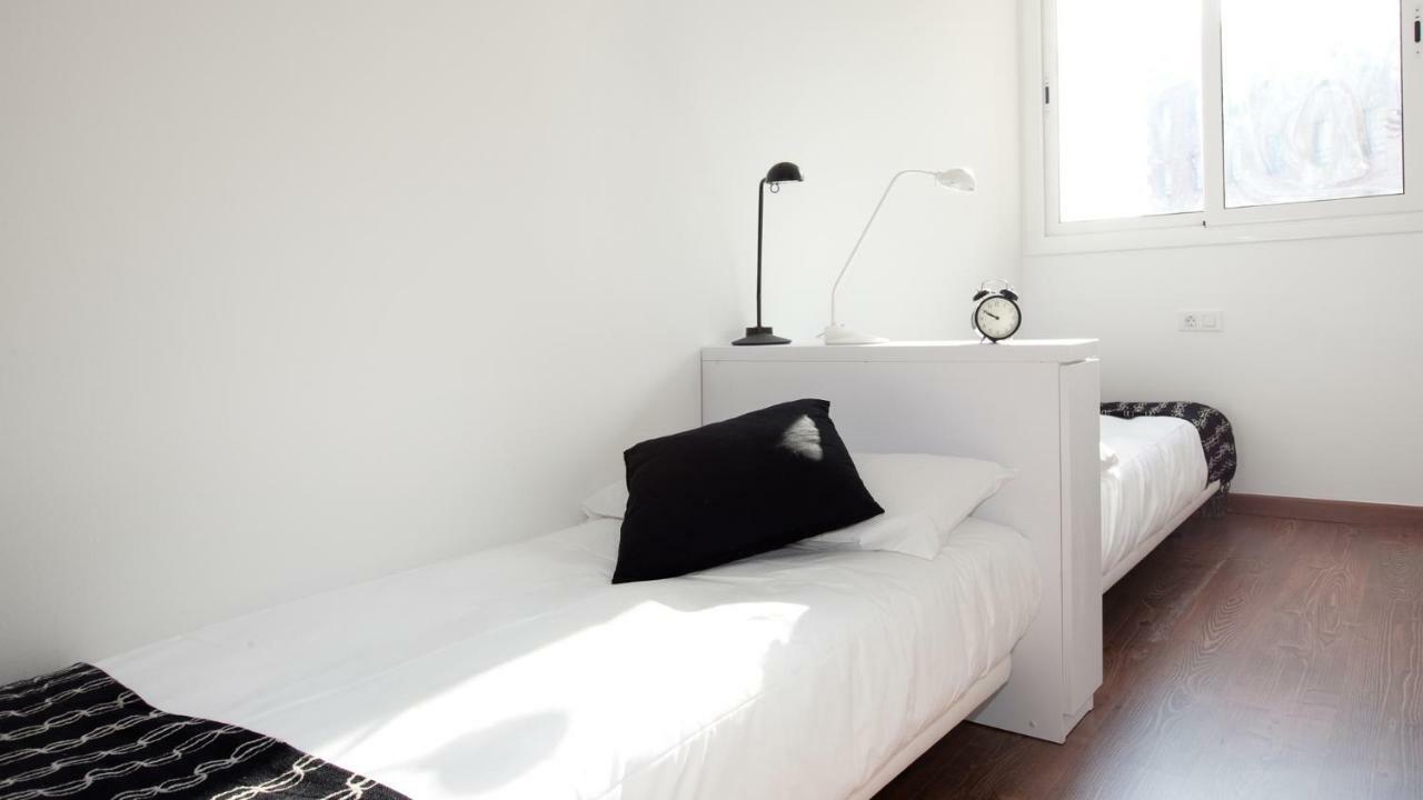 Blackandwhitehome Montjuïc-Fira Барселона Екстериор снимка