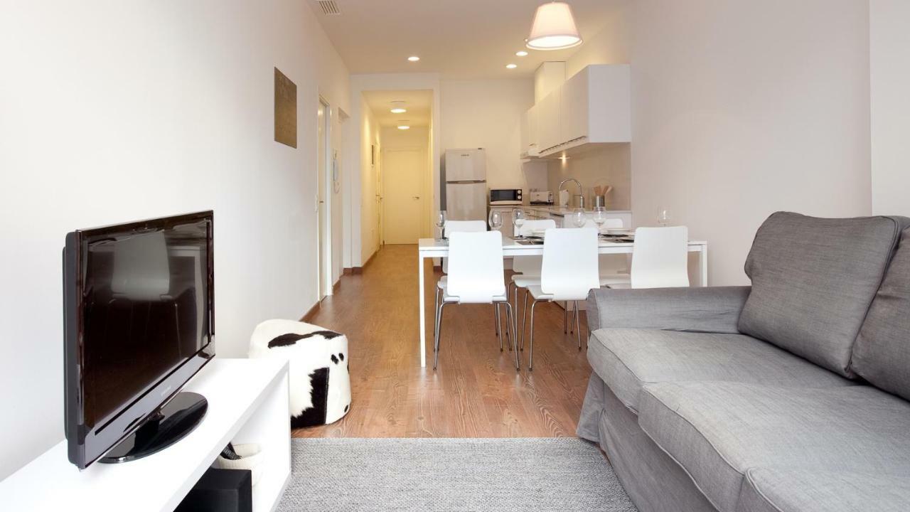 Blackandwhitehome Montjuïc-Fira Барселона Екстериор снимка